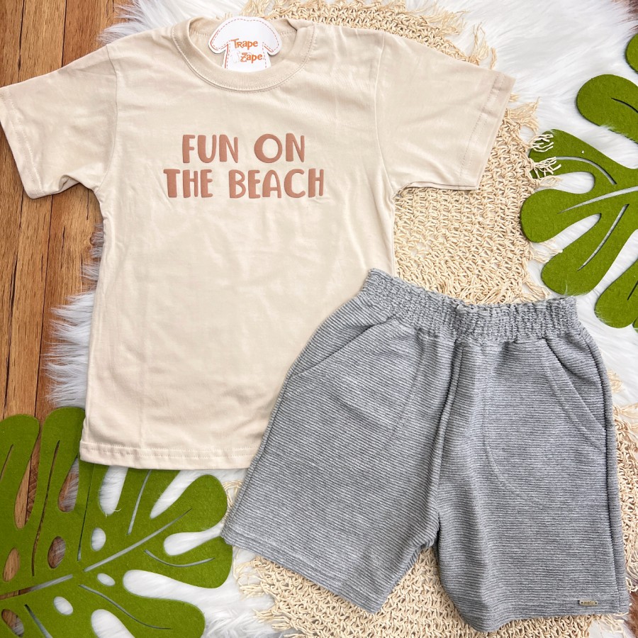 Conj. Camiseta Fun On the Beach e Bermuda em Moletinho - Areia e Cinza